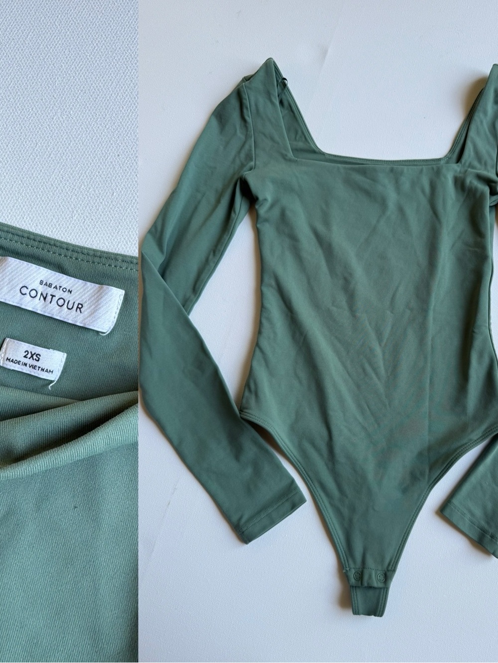 Babaton Contour Sage Green Square Neck Long Sleeve Bodysuit, Size 2XS